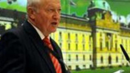 Janota: Bez reforem není přijetí eura do pěti let reálné