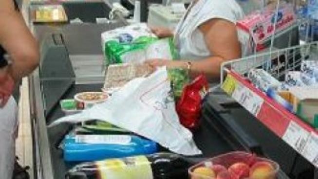 GE Money Multiservis mizí z některých řetězců 