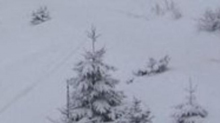 Meteorologové varují před 60 centimetry sněhu a závějemi