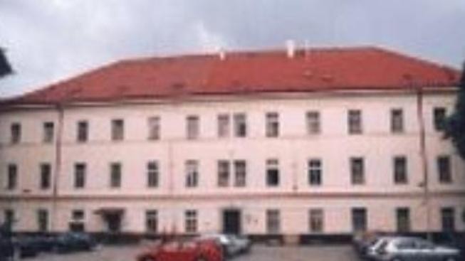 Agresivní muž zabil na psychiatrii v Praze druhého pacienta