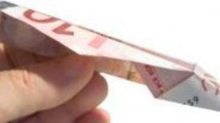 Ideální výše rodinné finanční rezervy je až 6 platů