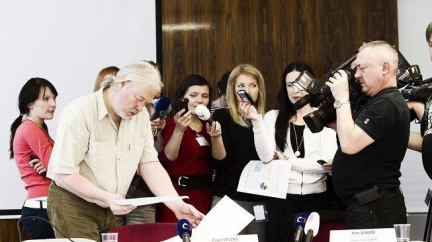 Bývalý šéf Cermatu, zodpovědný za fiasko maturit, končí ve funkci