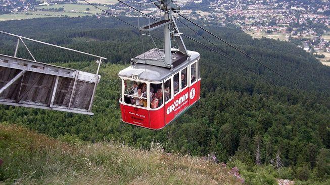 Unikátní lanovka na Ještěd může jezdit ještě několik desetiletí