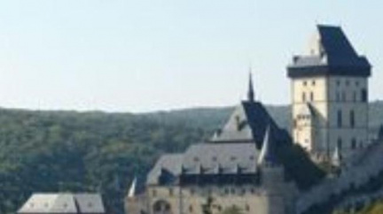 Karlštejn, Český Krumlov a další památky jsou v exekuci