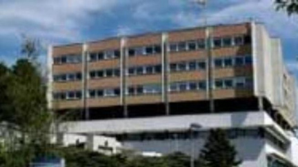 Zdravotní sestra obviněna ze smrti dívky