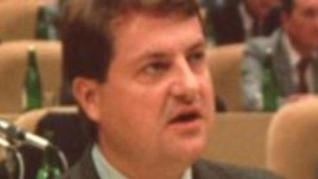 Extajemník ÚV KSČ Mohorita prý myje v Londýně nádobí