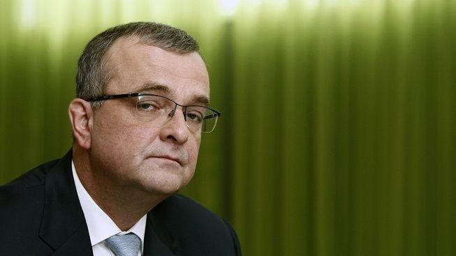 Kalouskovi prý kvůli Zemanovi teče do bot. Čtěte proč