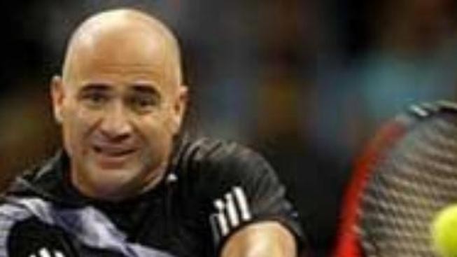 Legendární Agassi přiznal, že bral drogy a podvedl ATP