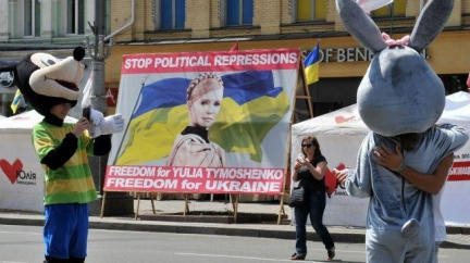 Mise Evropského parlamentu přicestovala na Ukrajinu. Na pomoc Tymošenkové