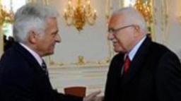 EK neví, co Klaus chce. Odmítá to komentovat