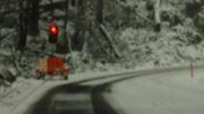 Meteorologové varují před silným větrem a sněžením