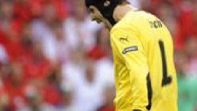 Čech byl vyloučen, Chelsea poprvé v sezoně prohrála