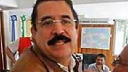 Zelaya se vrátil do Hondurasu, platí zákaz vycházení