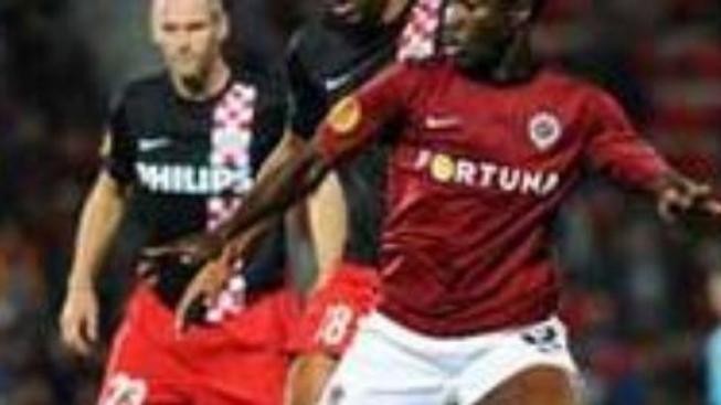 EL: Slavia prohrála, Sparta přišla o výhru s PSV v závěru