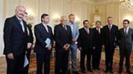 Volby se musejí uskutečnit nejpozději do konce května