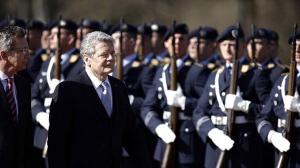 Německý prezident se v dopise omluvil Klausovi za vypálení Lidic