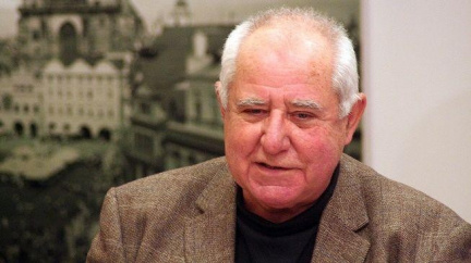 Otec kupónové privatizace Ježek promluvil: Vládu chválím, protože se opravdu snaží