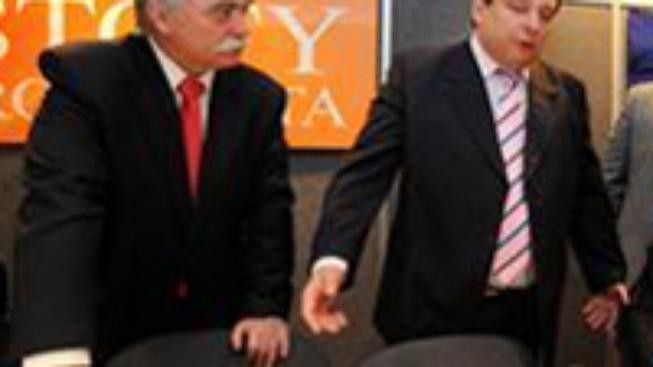 ČSSD hrozí Topolánkovi odebráním předsednictví EU