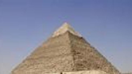 Lomená pyramida v Dašhúru