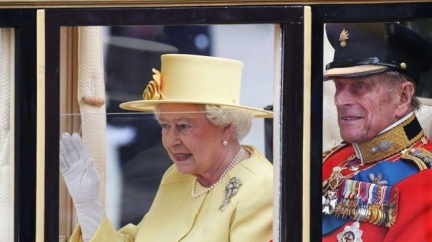 Británie se klaní Alžbětě II. Královna vládne zemi už 60 let