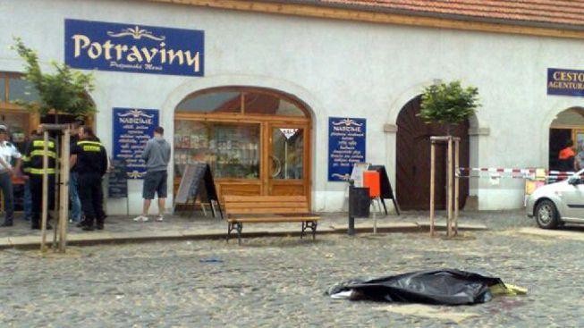 Policie dopadla zloděje, který přejel majitele dodávky z Velvar