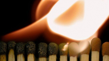 Ve Lhase se zapálili dva Tibeťané, jeden zemřel