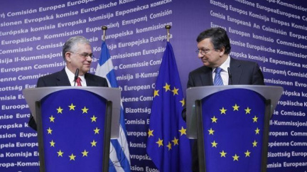 Státy eurozóny by si měly připravit krizový plán pro odchod Řecka