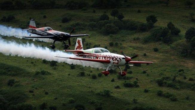 Vrcholné akrobatické kousky od nejlepších pilotů světa poprvé v Praze!