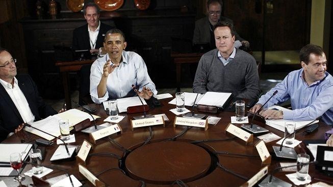 Skupina G8: Řecko by mělo zůstat v eurozóně