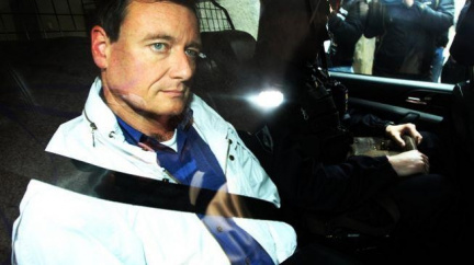 Rath zažil noc ve vazbě. Chce se účastnit jednání sněmovny