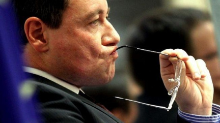 Kauzu Rath sleduje pozorně i Brusel