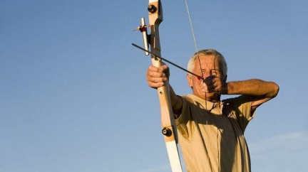 V Ostravě dnes zemřel zloděj postřelený šípem