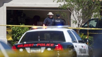 Muž chladnokrevně zastřelil čtyři osoby včetně dítěte (†2)