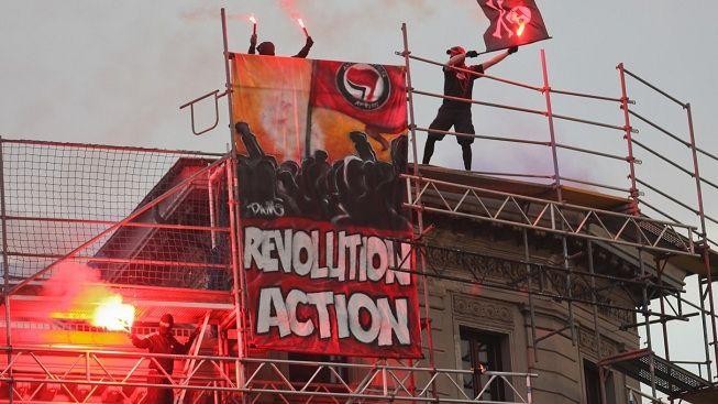 V Berlíně bylo při prvomájových výtržnostech zadrženo 119 lidí