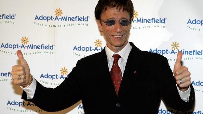 Zpěváka Bee Gees probrala z kómatu vlastní hudba