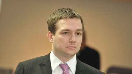 Za uplácení Babákova asistenta navrhl soud "pokuty"