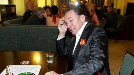 Karel Gott: Na Včelce Máje jsem skoro vůbec nic nevydělal