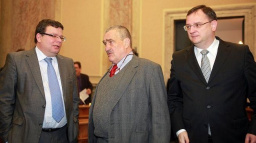 NATO bude řešit Afghánistán, ČR podepíše dohodu s USA o zakázkách