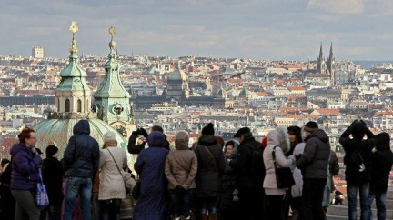 Stát na daních z cestovního ruchu přichází o 13 až 25 miliard