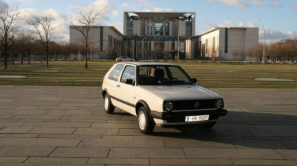 Aukce starého Golfu Merkelové byla zrušena. Nenašel se zájemce