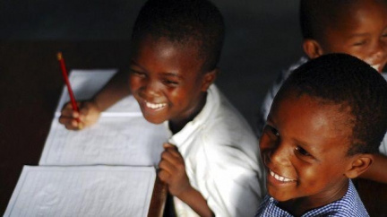 Opuštěná kola z Mladé Boleslavi míří do Afriky! Děti na nich budou jezdit do školy