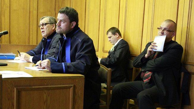 „Pokud budu odsouzen, končím v politice,” tvrdí kormidelník Bárta
