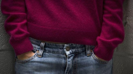 Američana poslal soud do vězení za příliš spuštěné kalhoty