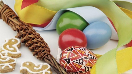 Padl další český rekord: Obří vejce ze 45 000 kraslic!