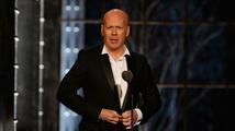 Rafinovaný Bruce Willis: připomeňte si lesk a bídu jeho osobnosti
