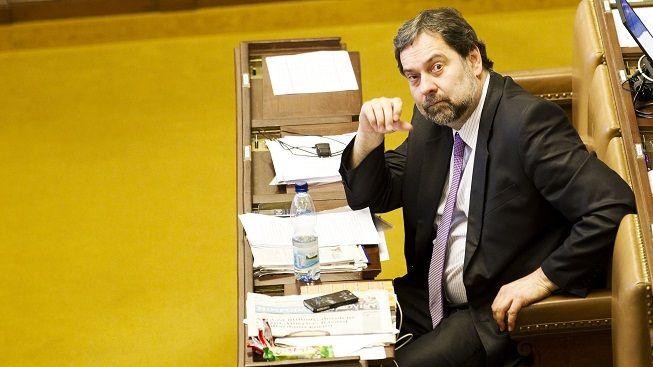 John: Očekáváme, že ministr Kubice dostojí slibu a odstoupí ještě dnes