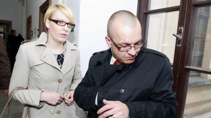 Kočí u soudu rozdává omluvy a popírá pomluvy