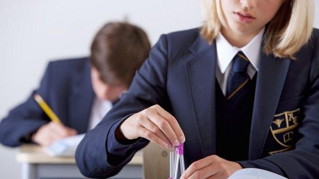 Moskevským školákům hrozí stejnokroje, návrat komunistických praktik?