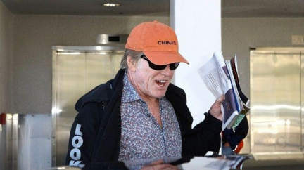 Lžeme sami sobě! Redford o novinách