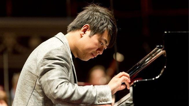 Čínský klavírní fenomén Lang Lang je v Praze!